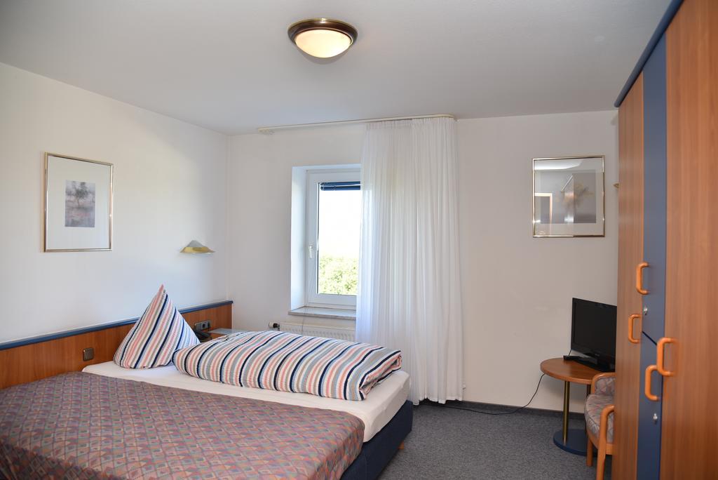 Hotel An Der Alten Porzelline Neuhaus am Rennweg Camera foto